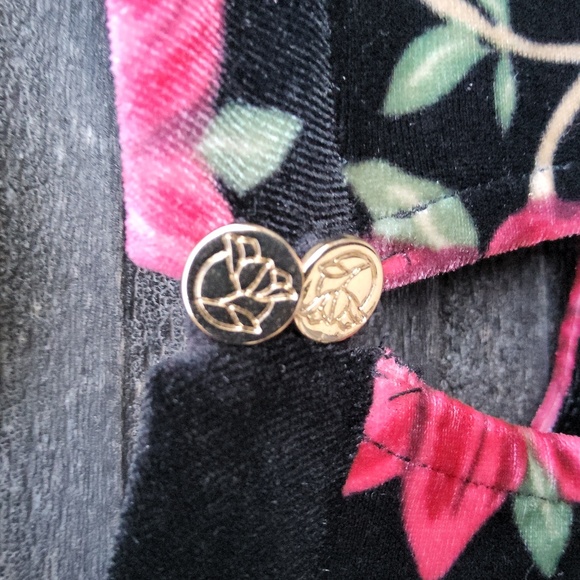 Draper James black Velvet Dress with roses size large - Picture 7 of 9